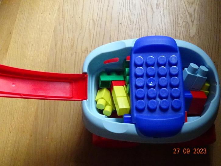 Abrick Ecoiffier,Mega bloks,super leuke trekkar,vele blokken, Kinderen en Baby's, Speelgoed | Bouwstenen, Abrick, Ophalen of Verzenden