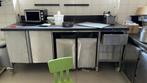 Mooie werktafels voor voeding, Ophalen