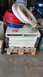 radiatoren, Doe-het-zelf en Bouw, Ophalen, 30 tot 80 cm, Radiator, Nieuw