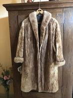 Warme lichtbruine lange nertsmantel, Kleding | Dames, Jassen | Winter, Ophalen, Zo goed als nieuw, Maat 42/44 (L), Bruin