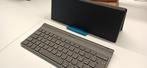 Logitech Bluetooth Tablet Keyboard + stand (nieuw)., Logitech, Ophalen of Verzenden, Draadloos, Nieuw