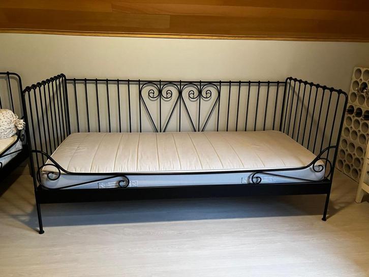 Eenpersoonsbed ikea Meldal, Huis en Inrichting, Slaapkamer | Bedden, Zo goed als nieuw, Eenpersoons, 90 cm, 200 cm, Metaal, Zwart