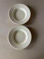 Twee diepe borden Wedgewood Edme -diameter 23 cm, Ophalen of Verzenden