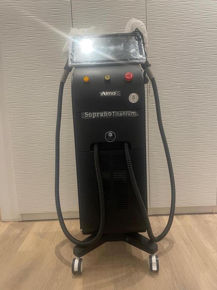Alma Soprano Titanium 2024, Handtassen en Accessoires, Uiterlijk | Haarverzorging, Ophalen of Verzenden