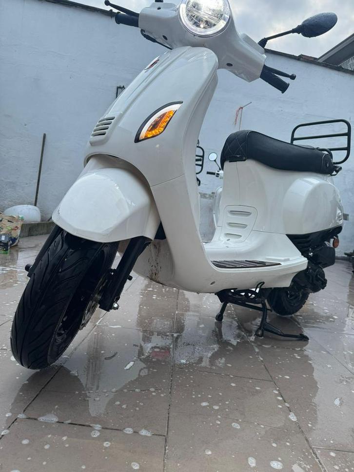 GTS TOSCANA DYNAMIC 2025, Fietsen en Brommers, Snorfietsen en Snorscooters, Zo goed als nieuw, Overige merken, Benzine, Ophalen