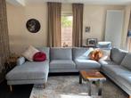 Blauwgrijze zetel Scandinavische stijl. Zo goed als nieuw., Huis en Inrichting, Zetels | Zetels en Chaises Longues, Ophalen, Hout