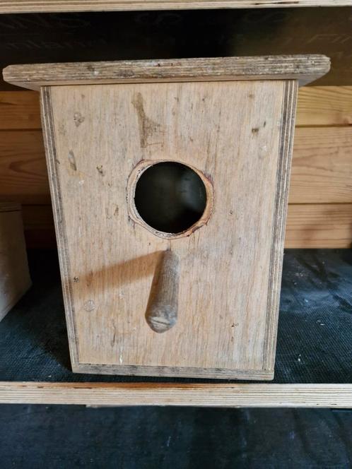 2 grotere vogel broedkooien voor bvb valkparkieten, Dieren en Toebehoren, Vogels | Hokken en Kooien, Gebruikt, Broedkooi of Kweekkooi