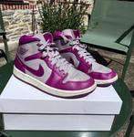 Chaussures Jordan 1 mauve, Vêtements | Femmes, Chaussures, Nike Air Jordan, Rose, Sneakers et Baskets, Comme neuf