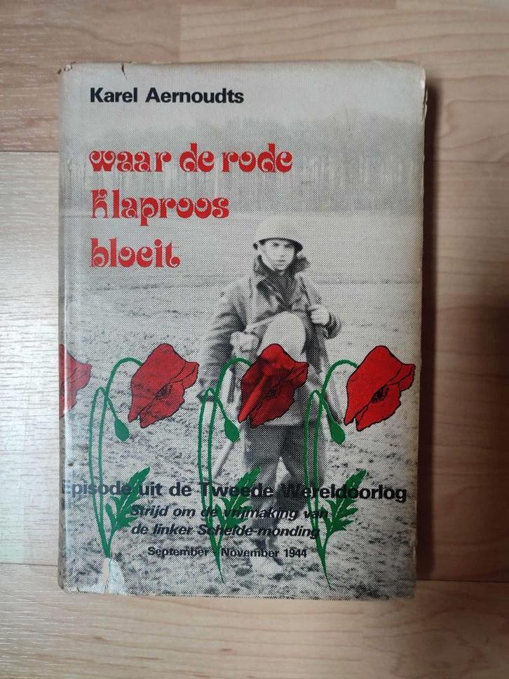 boek Waar de rode klaproos bloeit, Boeken, Oorlog en Militair, Gelezen, Tweede Wereldoorlog, Ophalen of Verzenden