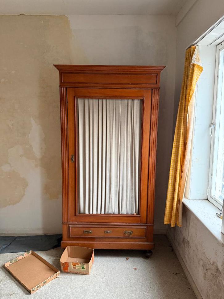 Massieve houten kleerkast / linnenkast – goede staat, Huis en Inrichting, Kasten | Kleerkasten, Gebruikt, Ophalen