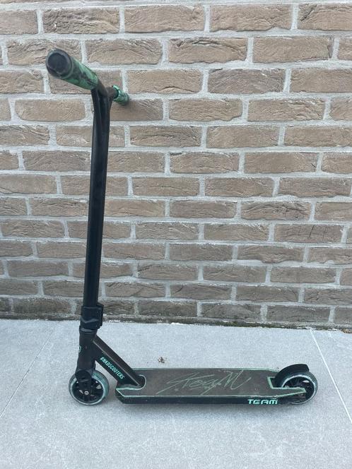 NKD Stuntstep zwart/groen, Fietsen en Brommers, Steps, Gebruikt, Gewone step, Ophalen