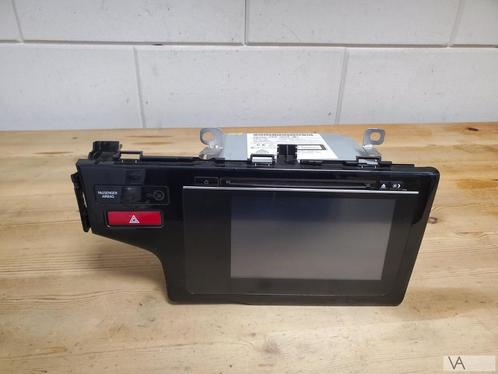 Honda Jazz 2013 - 2020 radio met touchscreen navigatie €250, Auto-onderdelen, Dashboard en Schakelaars, Honda, Gebruikt, Ophalen of Verzenden