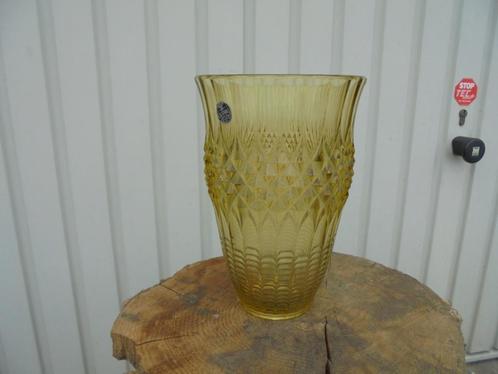 vase luxval  val st lambert, Antiquités & Art, Antiquités | Vases, Enlèvement ou Envoi