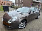 Alfa Romeo Giulietta 1.6JTD/FULL=NAVI+CLIM+CUIR+RADAR/1 MAIN, Autos, Cuir, Euro 5, Achat, 1715 kg