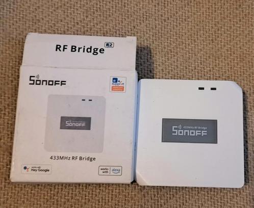 Set wifi- en niet-wifi-stopcontacten en schakelaars, Doe-het-zelf en Bouw, Elektriciteit en Kabels, Nieuw, Schakelaar, Ophalen of Verzenden