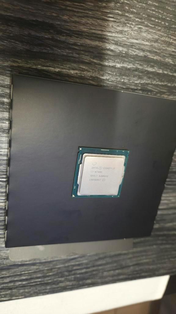 Intel Core i7-9700K – Processeur Gaming – Très bon état, Informatique & Logiciels, Processeurs, Enlèvement