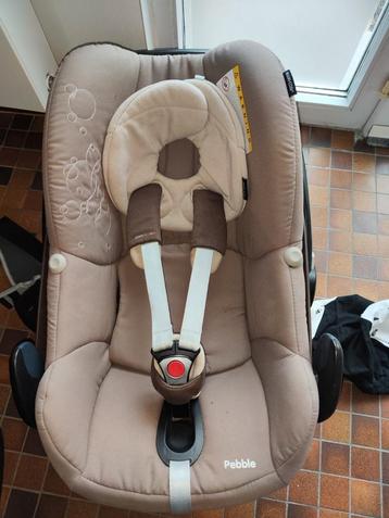 maxi cosi pebble + familyfix beschikbaar voor biedingen