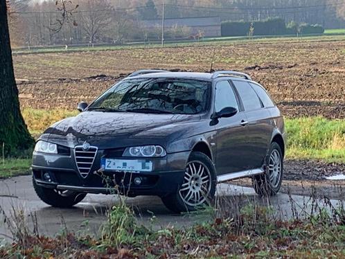 Alfa Romeo Crosswagon Q4 1.9 JTD 16 V Rare, Autos, Alfa Romeo, Entreprise, Achat, 4x4, ABS, Airbags, Air conditionné, Ordinateur de bord