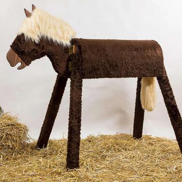 houten paard beschikbaar voor biedingen