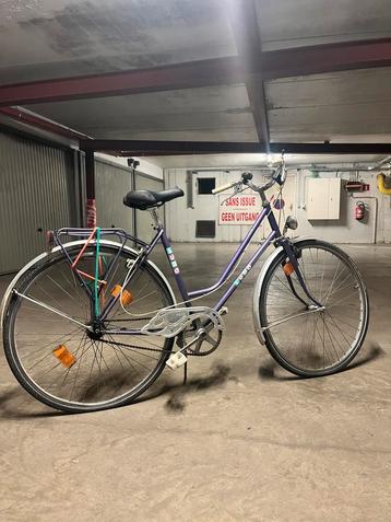 Velo dame beschikbaar voor biedingen