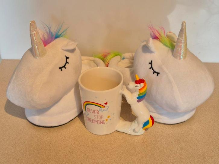 Unicorn éénhoorn slippers pantoffels + mug, Kinderen en Baby's, Kinderkleding | Schoenen en Sokken, Zo goed als nieuw, Overige typen