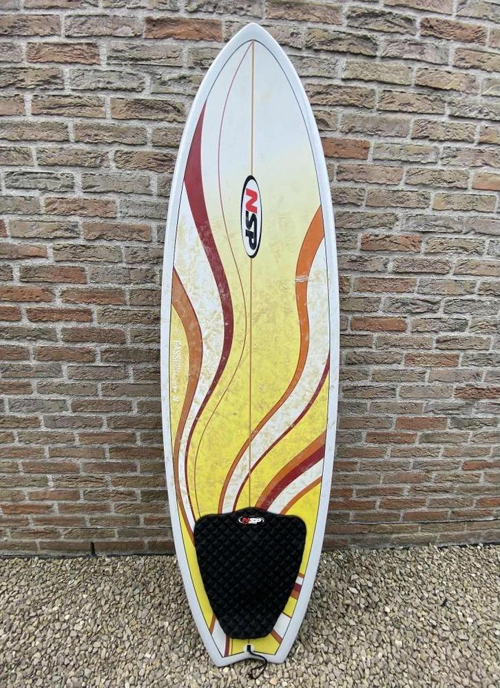 Surfplank NSP fish 5'6", Watersport en Boten, Golfsurfen, Fish, Met vinnen, Ophalen