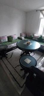 Salon marocain, Ophalen