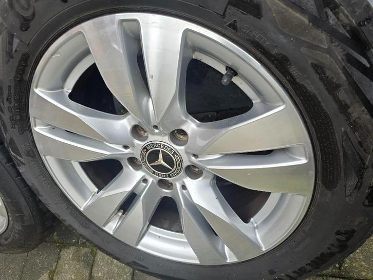16'' banden en velgen: MERCEDES E klasse W212 e220, Auto-onderdelen, Banden en Velgen, Banden en Velgen, Zomerbanden, 16 inch