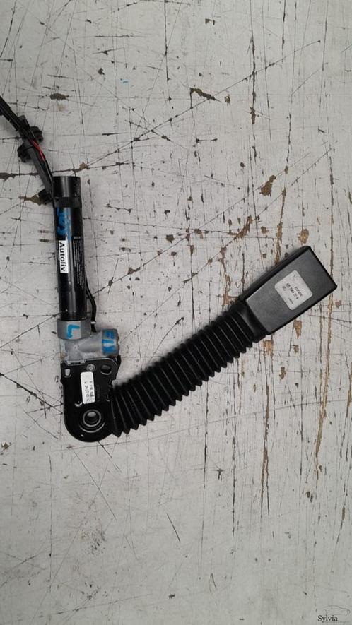 Gordelspanner links BMW 5 / 7 serie F07 F10 F11 F01 F02 F03, Auto-onderdelen, Dashboard en Schakelaars, Gebruikt, Ophalen of Verzenden