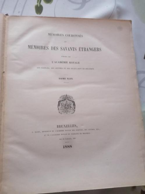 MEMOIRES COURONNES  MEMOIRES DES SAVANTS ÉTRANGERS  L'ACADÉM, Livres, Histoire mondiale, Utilisé, 17e et 18e siècles, Enlèvement ou Envoi