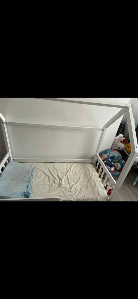 Lit cabane avec matelas, Maison & Meubles, Chambre à coucher | Lits superposés & Lits mezzanines, Utilisé, Autres types, Autres dimensions