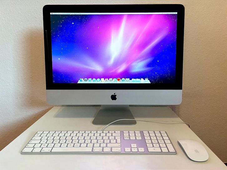 Apple iMac 21,5” met toetsenbord en muis, Computers en Software, Apple Desktops, Zo goed als nieuw, iMac, 3 tot 4 Ghz, 4 GB, Ophalen