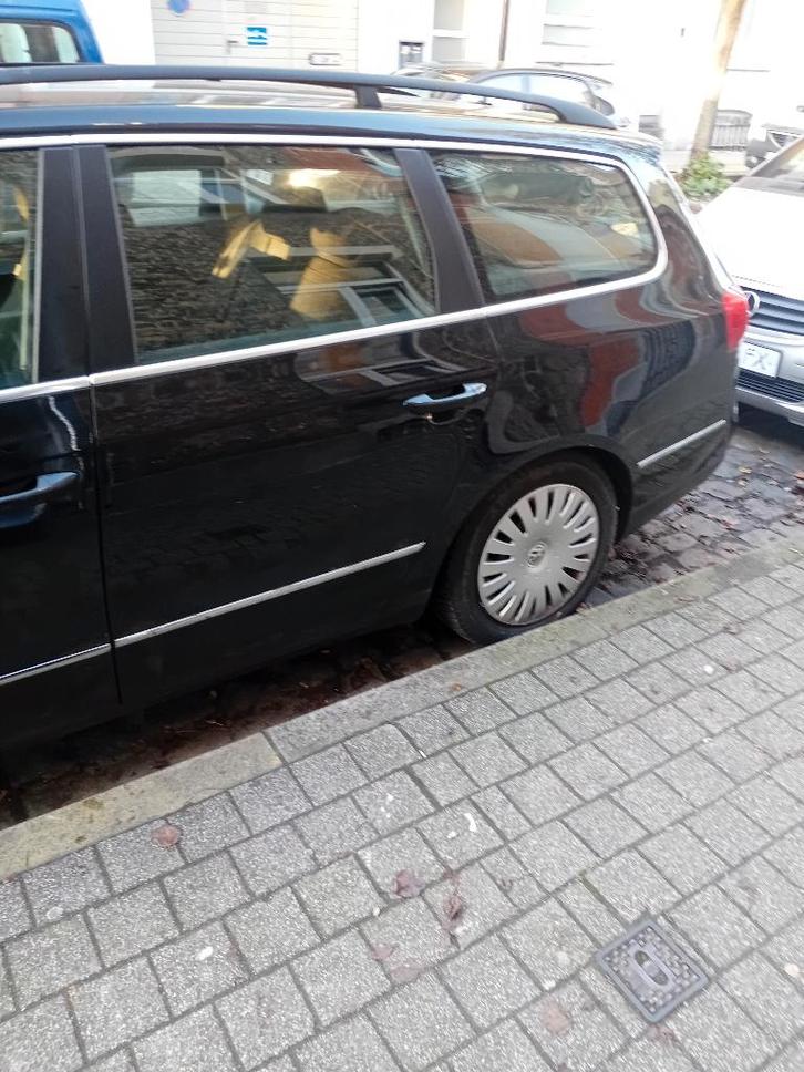 Automatique 2.0d, Autos, Volkswagen, Particulier, Passat, Diesel, Euro 4, Break, 5 portes, Automatique, Noir, Noir, Tissu, Enlèvement