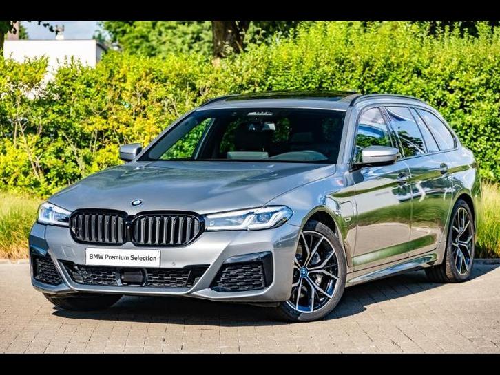 BMW Serie 5 530 xDrive Touring, Auto's, BMW, Bedrijf, 5 Reeks, Adaptieve lichten, Adaptive Cruise Control, Airbags, Airconditioning