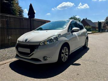 Peugeot 208 - 1.4HDI - 99 800km - 2012 - AC/Navi beschikbaar voor biedingen