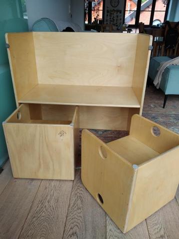 Kinderbureau 1-5 jaar beschikbaar voor biedingen