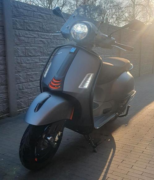 Vespa 300gts super, Motoren, Motoren | Piaggio, Overig, 1 cilinder, Ophalen