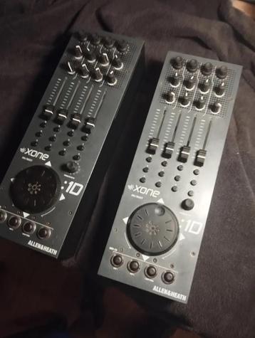 2 contrôleurs MIDI Allen & Heath Xone 1D