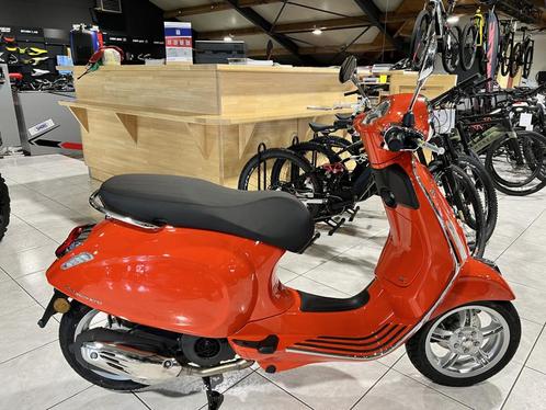 Vespa Primavera 125 ORANGE PASTEL E5+, Motoren, Motoren | Overige merken, Bedrijf, Scooter, 11 kW of minder, Ophalen