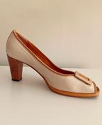 Maretto. Peeptoe. 38 1/2. Leder. Italië., Pumps, Ophalen of Verzenden, Zo goed als nieuw, Maretto
