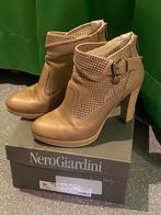 Bottillons Nero Giardini Pointure 37, Vêtements | Femmes, Chaussures, Enlèvement ou Envoi, Comme neuf, Beige, Boots et Botinnes