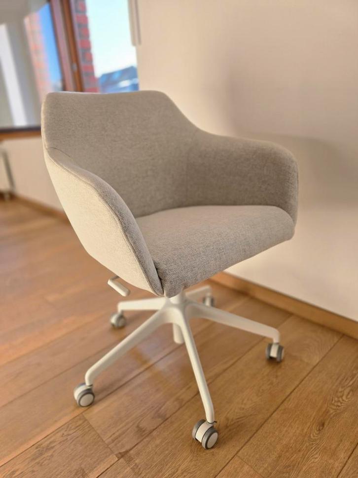 Chaise de bureau TOSSBERG / LÅNGFJÄLL, Maison & Meubles, Chaises de bureau, Comme neuf, Chaise de bureau, Gris, Ergonomique, Enlèvement