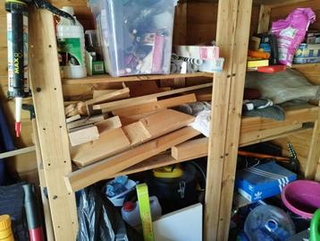 assortiment hout beschikbaar voor biedingen