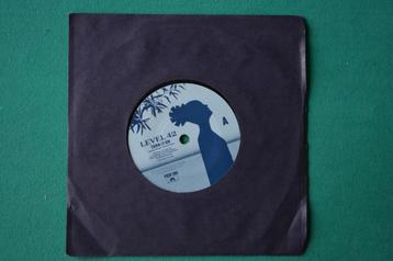 Level 42 – Turn It On (1) - vinyl singel beschikbaar voor biedingen