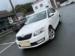 Skoda Octavia 4 Portes 2013 année 1.2 essence 0032478767323, Voorwielaandrijving, Stof, 4 cilinders, Wit
