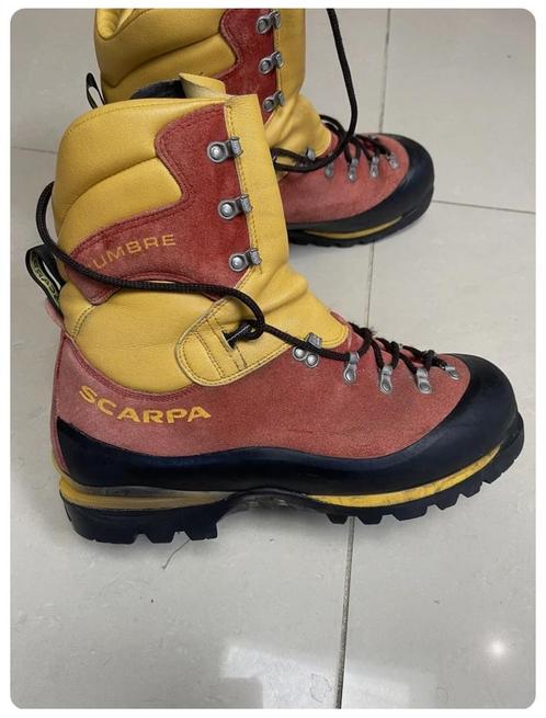 Bottes montagne SCARPA CUMBRE, chaussures mens, taille 44, Sports & Fitness, Alpinisme & Randonnée, Utilisé, Chaussures, Enlèvement ou Envoi