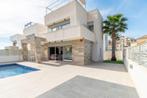 Jongbouw Villa met privé zwembad in een rustige wijk, Immo, Spanje, 127 m², Woonhuis