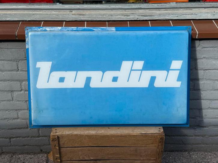 Landini lichtbak reclame plaat, Verzamelen, Merken en Reclamevoorwerpen, Gebruikt, Lichtbak of (neon) lamp, Ophalen