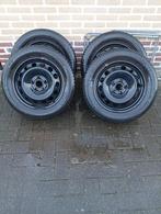 Winterbanden op stalen velg voor vw caddy, Auto-onderdelen, Banden en Velgen, Ophalen, Winterbanden, Band(en)