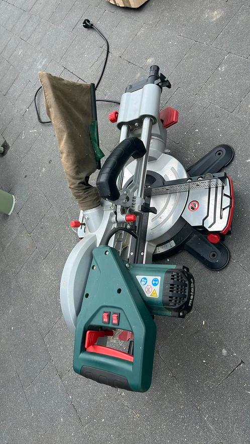 Metabo cirkelzaag KGS 216 M, Doe-het-zelf en Bouw, Gereedschap | Zaagmachines, Cirkelzaag, Ophalen